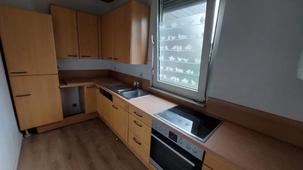 Ruhiges Zentral Gelegenes Apartment In Guetersloh ภายนอก รูปภาพ